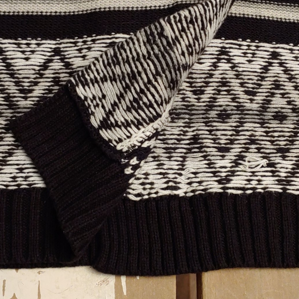 Chaps Inside Out Diamond Knit Toggle Sweater Vest - Picture 16 of 16